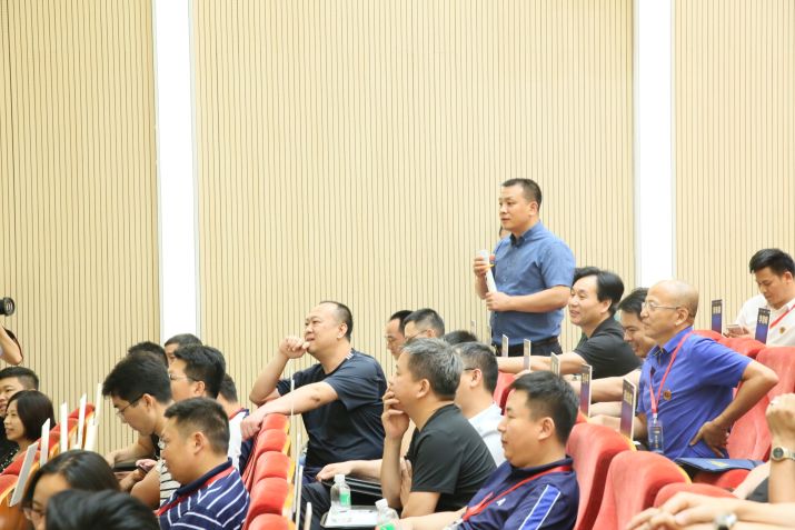 致勝未來,2019必須打贏的仗 記2019年金牌商學(xué)院(圖20) 致勝未來,2019必須打贏的仗 記2019年金牌商學(xué)院(圖20)